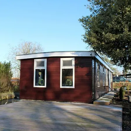 Houseboat Linquenda *