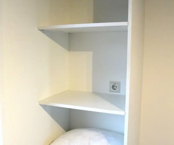 Houseboat Linquenda * Woubrugge