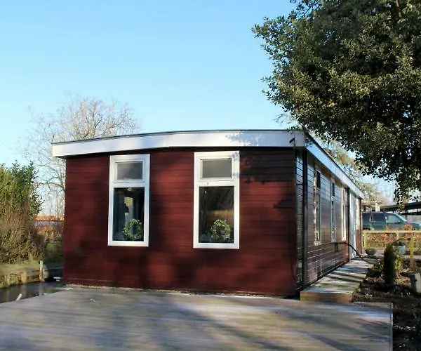 Houseboat Linquenda *